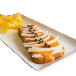 Tosta De Salmón Y Crema De Queso