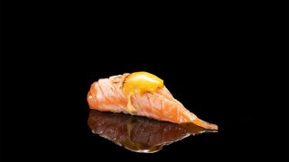 146 Ginza flambe nigiri - 2 pezzi