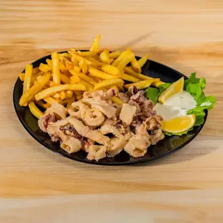 Lignje domaće frigane i pomfrit
