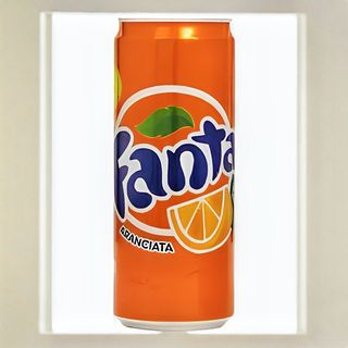 Aranciata in lattina