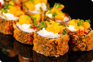 ½ Hot Sushi Salmão com Manga (5 uni)