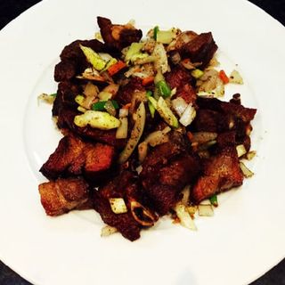 Costillas Con Sal Y Pimienta