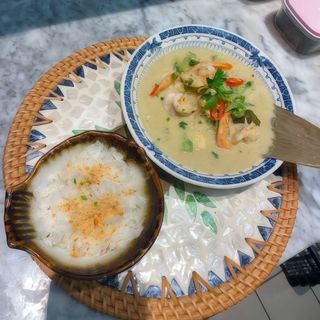 Curry Verde Con Gambas