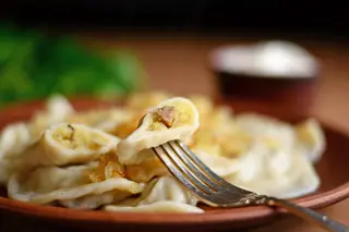 Pierogi z ziemniakami ii skwarkami