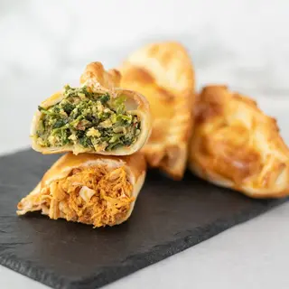 2 Empanadas Argentinas + bebida