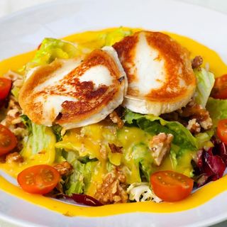 Ensalada de Mango y queso de Cabra