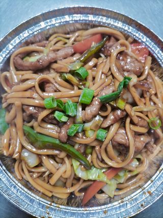 52. Tallarines Con Ternera