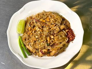 Пад Тай з куркою (330g)