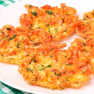 Plato De Tortillitas De Camarones