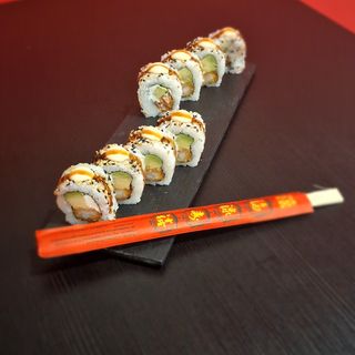 Dragon ball roll