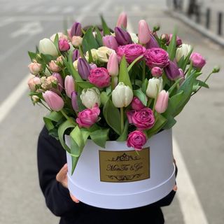 12 ყვავილები ყუთში