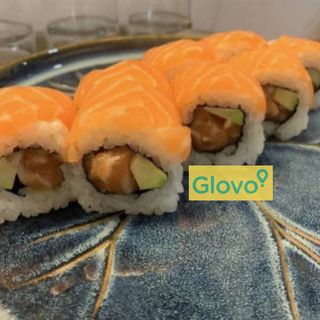 Uramaki Salmón (8 Pzs.)
