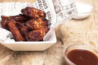 Alitas De Pollo Con Salsa BBQ 10uds.