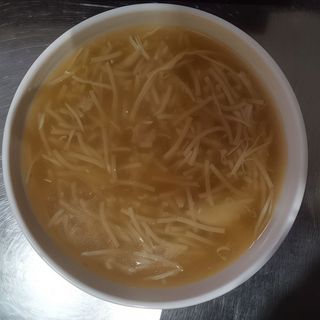13-Sopa De Pollo con Fideos