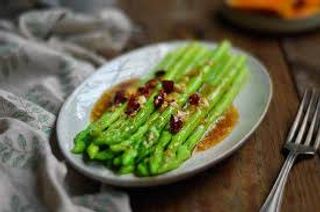 A164. Asparagi saltati con salsa ostriche*