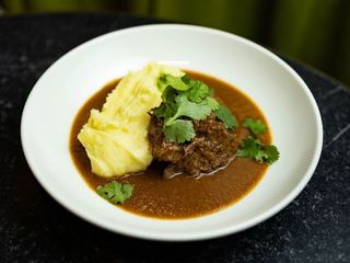 Яловичі щічки з трюфельним пюре (300g)