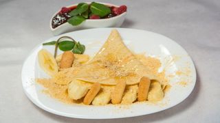 Palačinka sa medom, plazmom i bananom