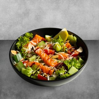 Салат з креветкою та сиром Пармезан (215г)