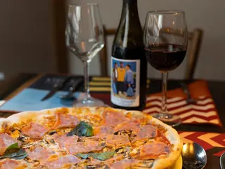 Pizza Prosciutto E Funghi