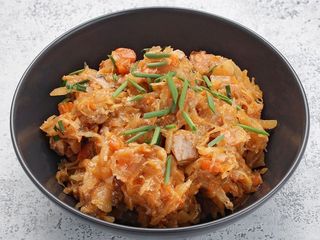 Duszona kapusta z mięsem Тушкована капуста з м'ясом (400g)