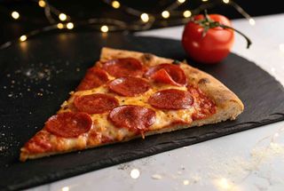 Felie Pizza Pepperoni 180 gr