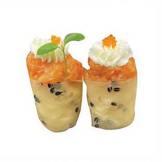 60. Gunkan Soy Salmón (2 Uds.)