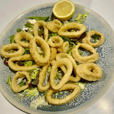 Calamares rebozados estilo andaluz (ración)