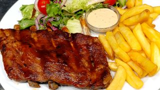 Pół żebro w sosie BBQ