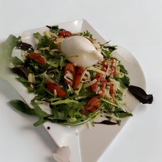 Ensalada De Burrata