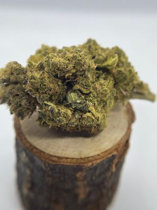 Wedding Cake - 15% CBD Big & Medium Buds - Indoor, 1Gr