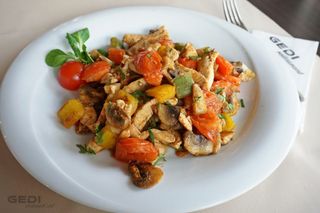 Tigaie picanta de pui                         