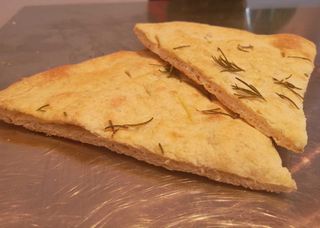 Focaccia al spicchio 