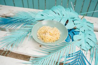 Spaghetti z masłem i serem