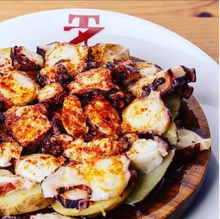 Pulpo a feira con cachelos