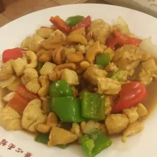 Pollo Con Anacardos