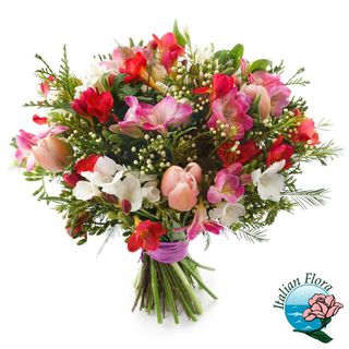 Bouquet di fiori di campo colorati