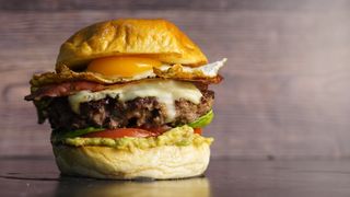 7 PECADOS (Burger del Mes))