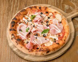 PIZZA CAPRICCIOSA SOLIDARIA