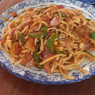 Fried Noodles With Tomatoes And Eggs