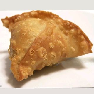 Samosa vegetal ( patatas con especies)