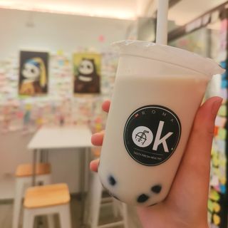 Jasmine Milk Tea (caldo/freddo)