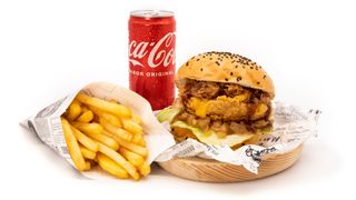 Menú Chicken Pulled Pork Burger