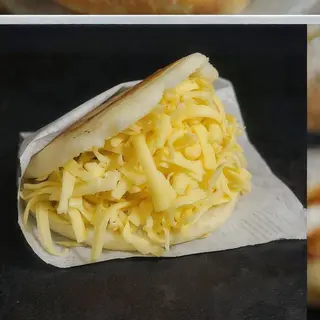 Arepa De Queso