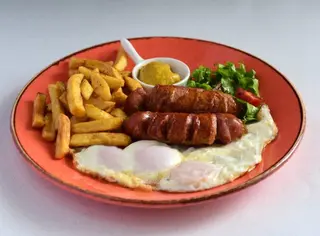 Kranjske kobasice s jajima