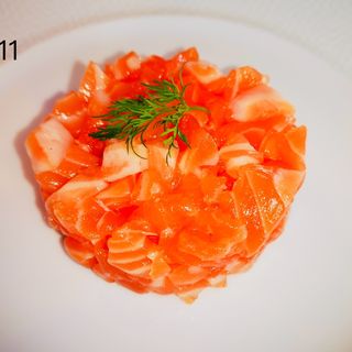 11 Salmone tartar