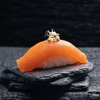 Nigiri Sake (2 Uds.)