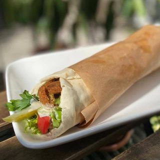 Falafel wrap