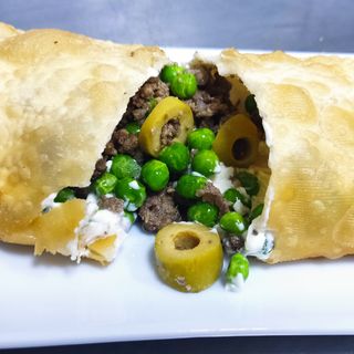 Pastel de feira ESPECIAL ( 18 cm aprox. )