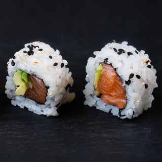 69. Salmone avocado - 8 pezzi