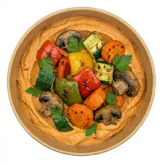 Humus cu ardei copt si salata de legume coapte